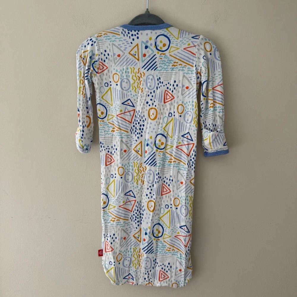 Magnetic Me NB-3M Geometric Abstract Print Modal Magnetic Gown Sleeper NB-3M